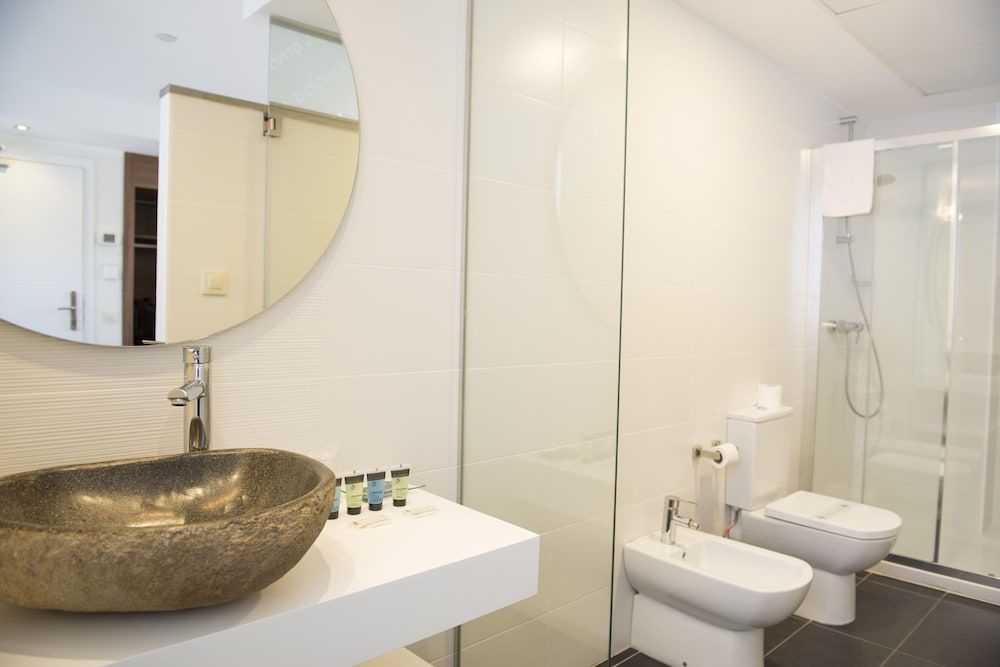 Hotel El Mudayyan Quadruple Room 10