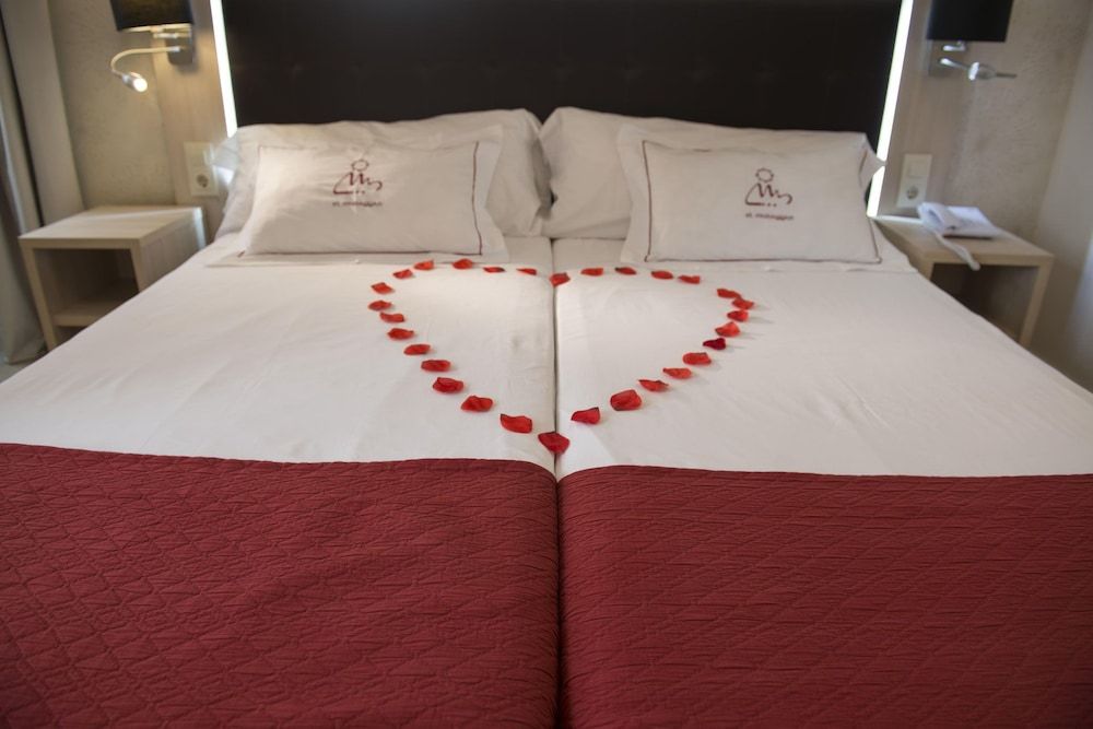 Hotel El Mudayyan Quadruple Room 4