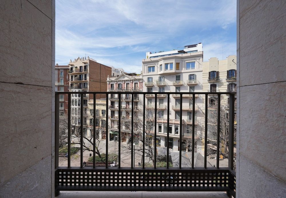 Numa Barcelona Brio Small Room, Balcony 3