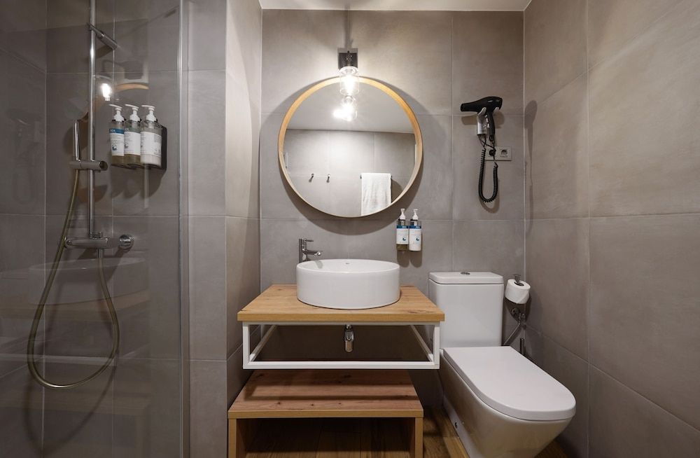 Numa Barcelona Brio Small Room 10