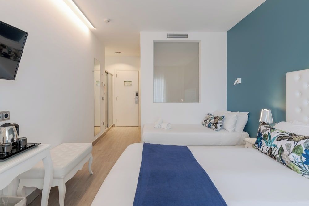 Comfort Triple Room, Balcony