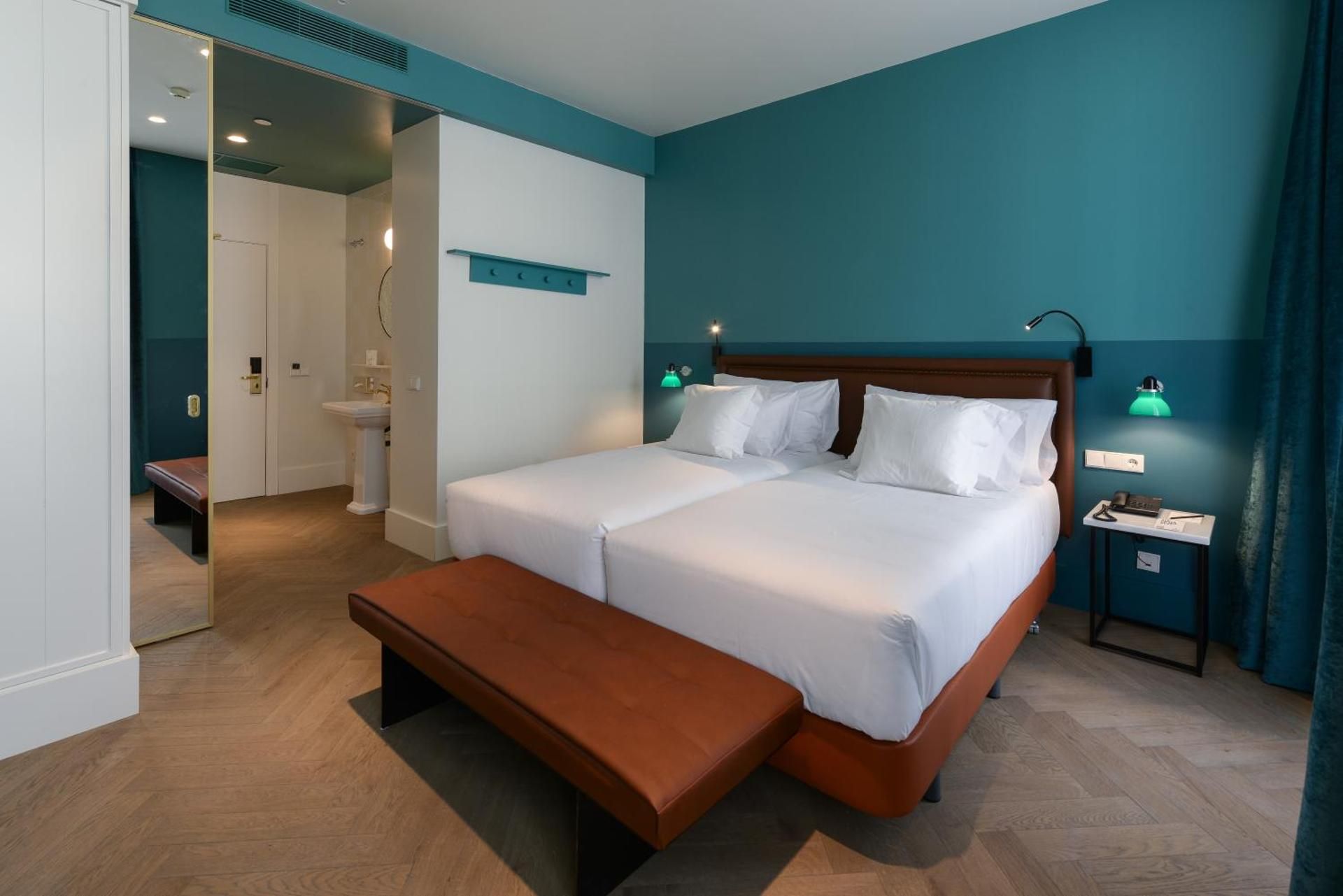 undefined Hotel Vincci The Mint 7