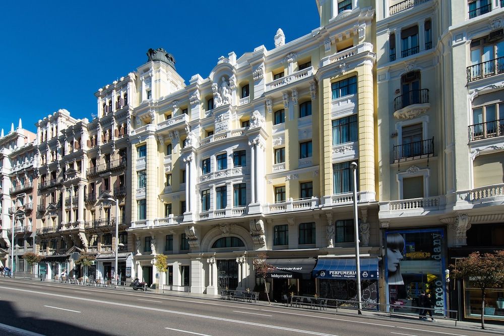 undefined Hotel Vincci The Mint 4