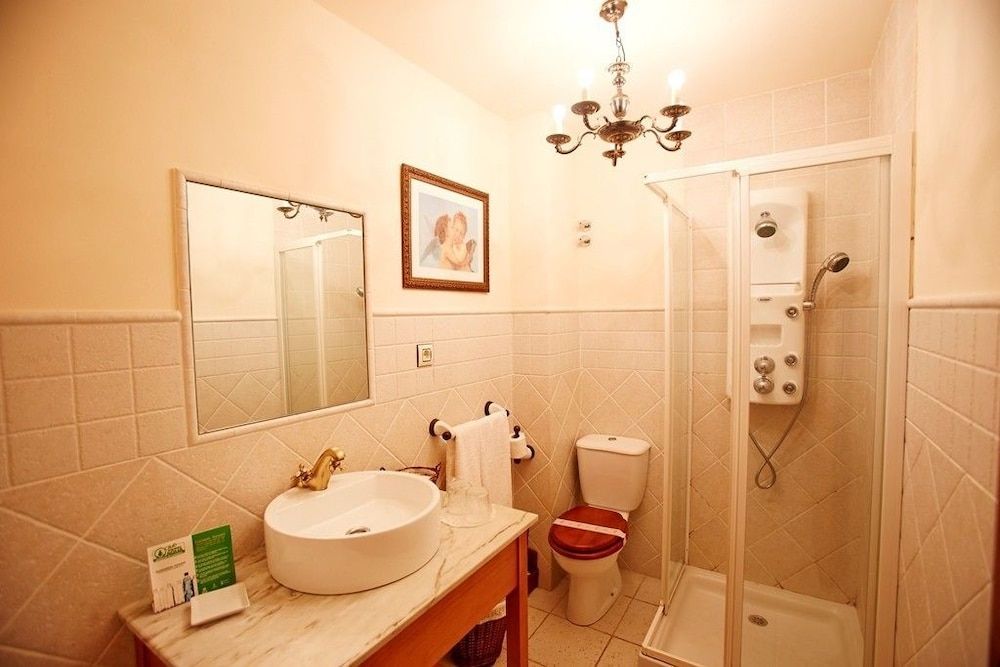 Posada Rural Ochohermanas Double or Twin Room 11