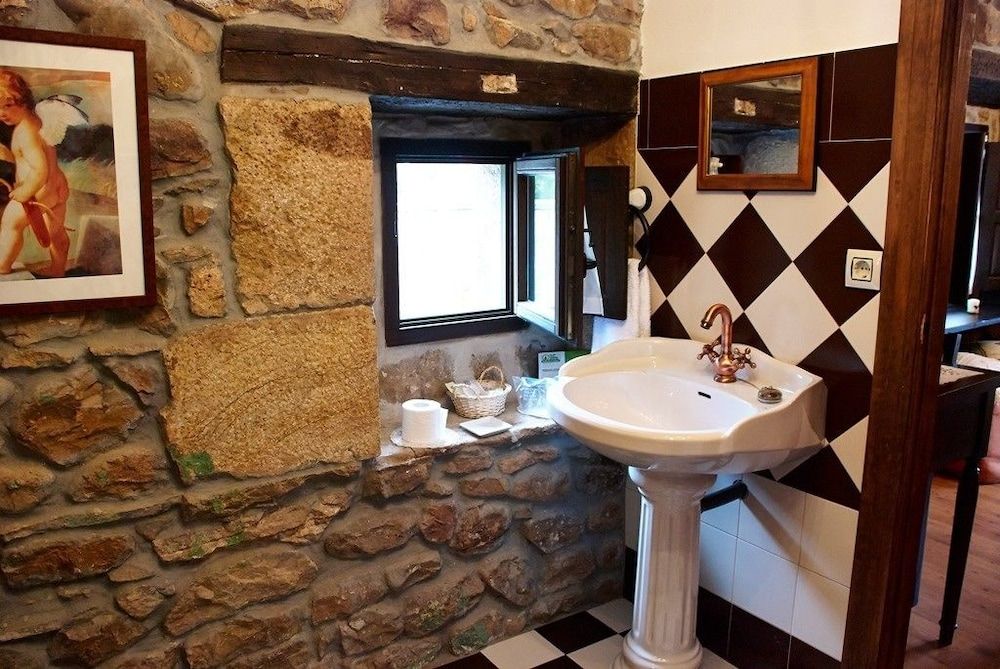 Posada Rural Ochohermanas Double or Twin Room 12