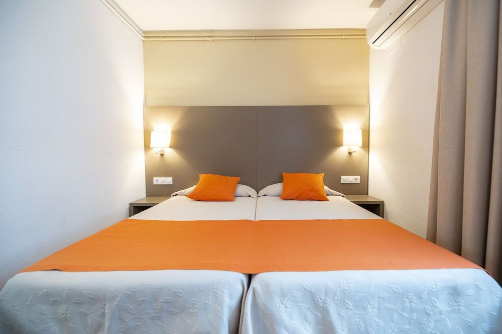 Hotel Risech Economy Double or Twin Room 4