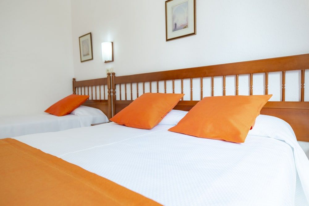 Hotel Risech Standard Triple Room 2