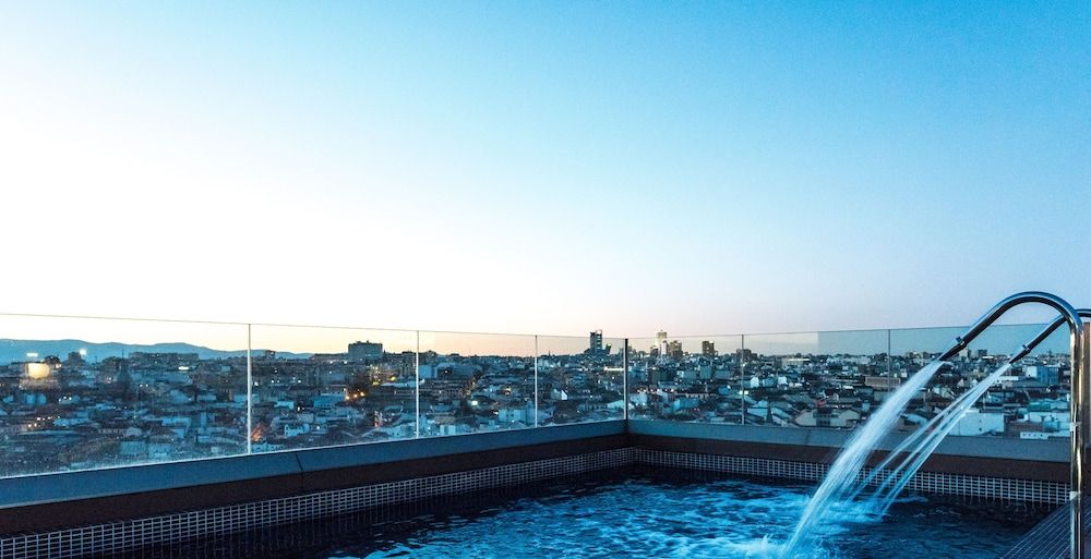 undefined SmartRental Collection Centric II 8