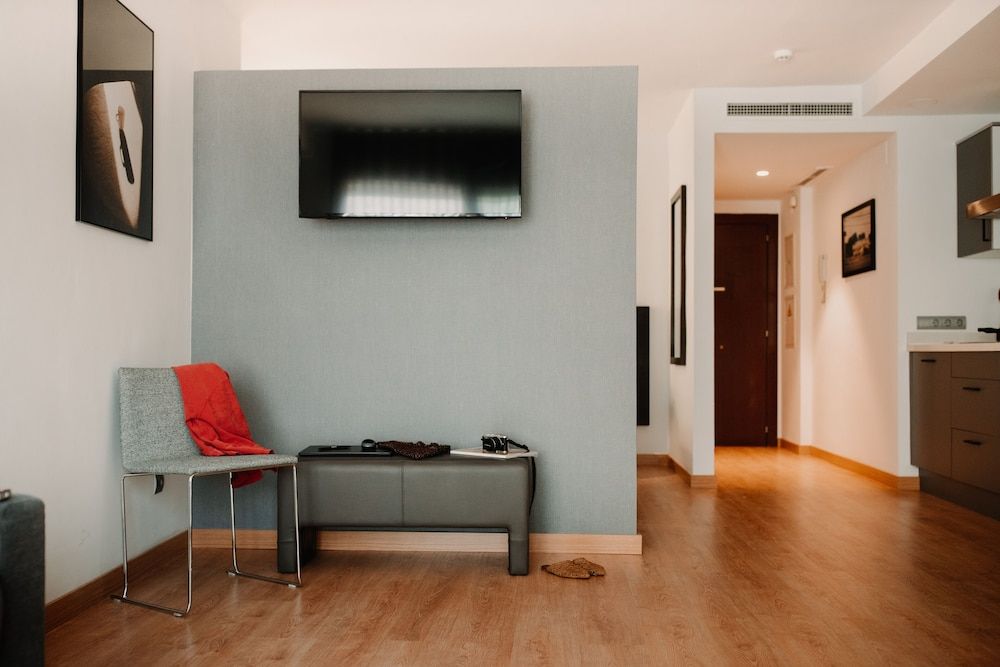 Parker The Urban Flats Loft (2 Adults + 1 Child) 18