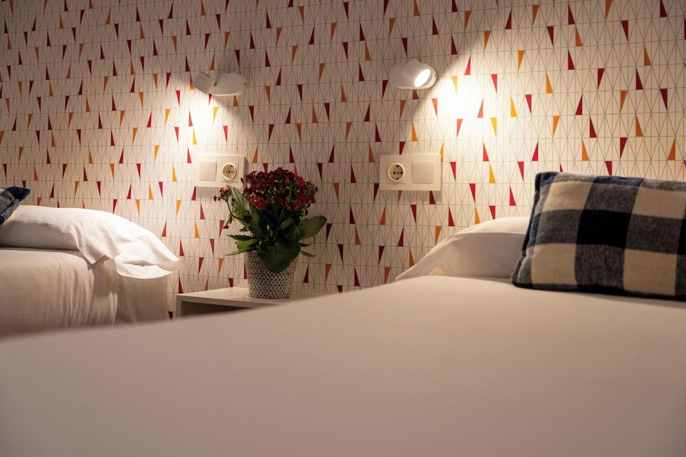 The Central House Barcelona Gracia - Hostel Twin Room, Ensuite