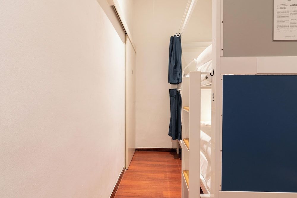 undefined The Central House Barcelona Gracia - Hostel 8