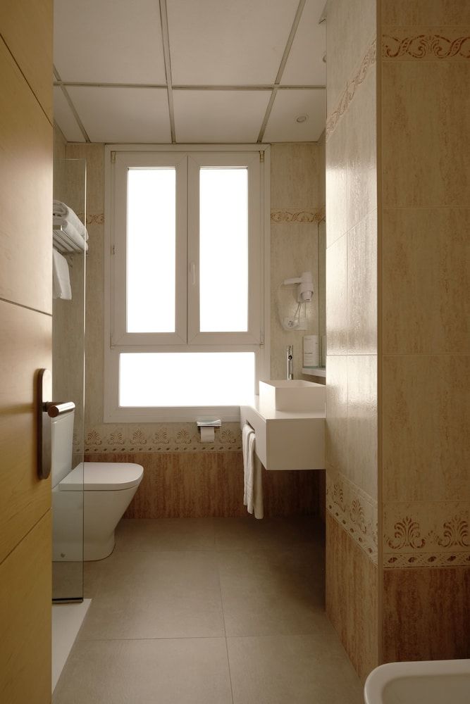 Hotel Mediterraneo Valencia Double or Twin Room 15