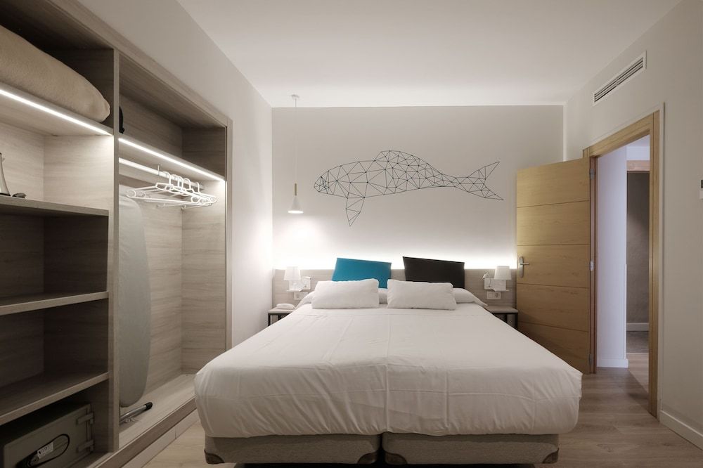 Hotel Mediterraneo Valencia Double or Twin Room 3