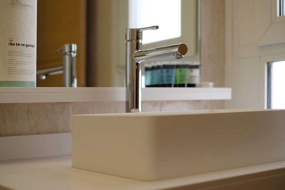 Hotel Mediterraneo Valencia Triple Room 5