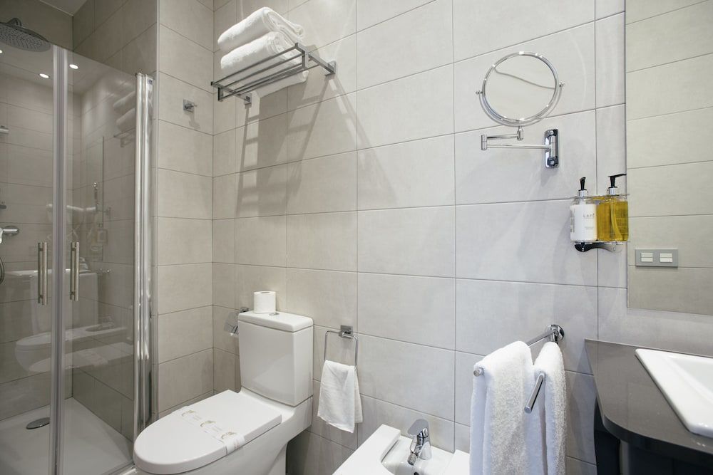 Legazpi Doce Rooms & Suites Family Studio Suite, 2 Bedrooms 7