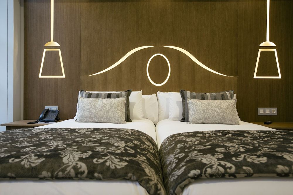 Legazpi Doce Rooms & Suites Interior Budget double or twin room 2