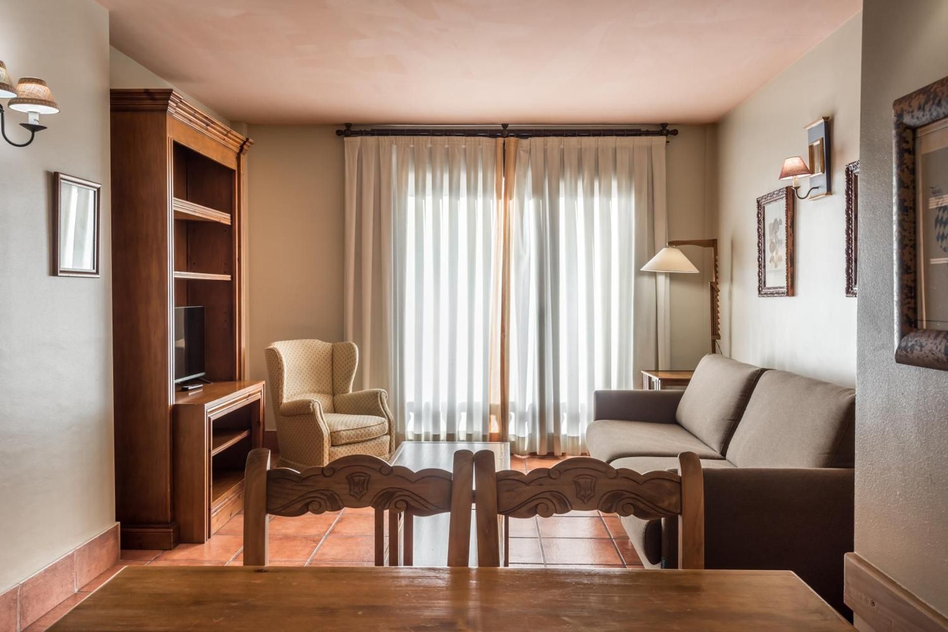 Apartment (4 Adults) with access to swimming pool