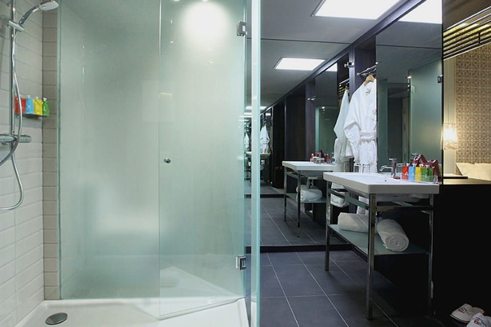 Axel TWO Barcelona - Adults Only City Double Room (Ground Floor) 3