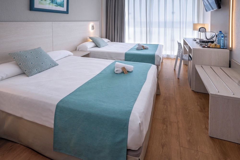 Junior Suite, Balcony (4 Adults)