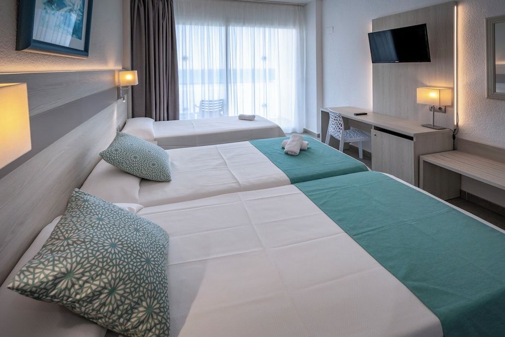 Triple Room, Balcony, Sea View (3 adults)