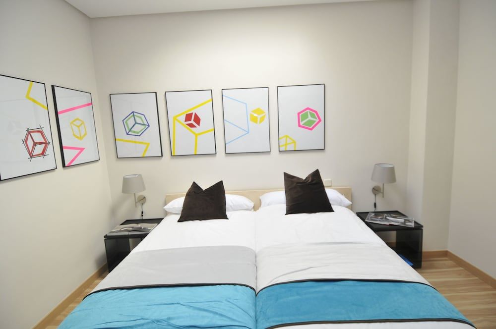 undefined Mola! Suites 6