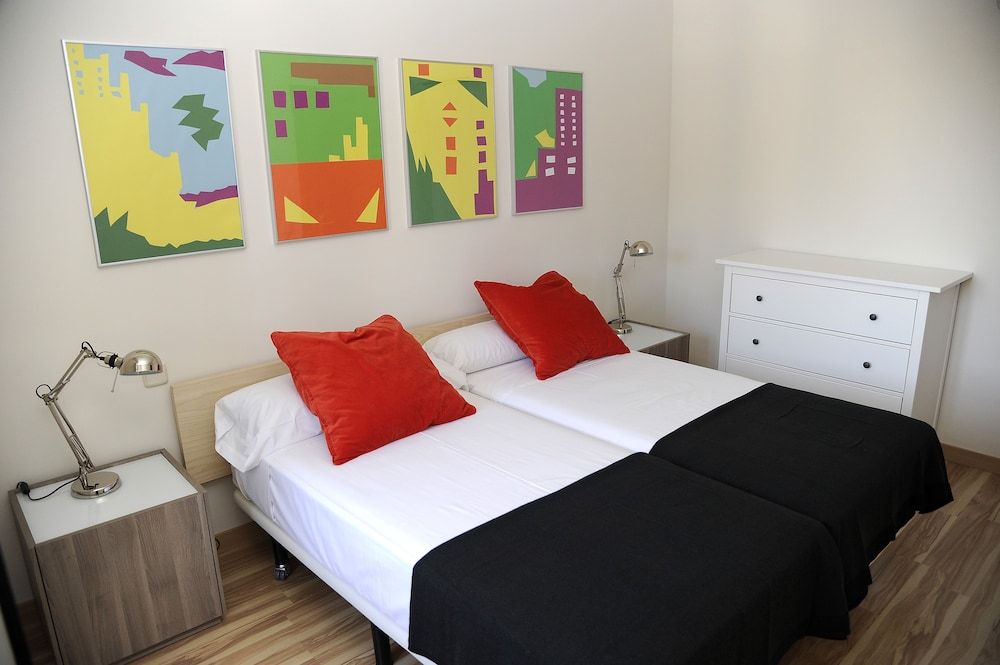 undefined Mola! Suites 5