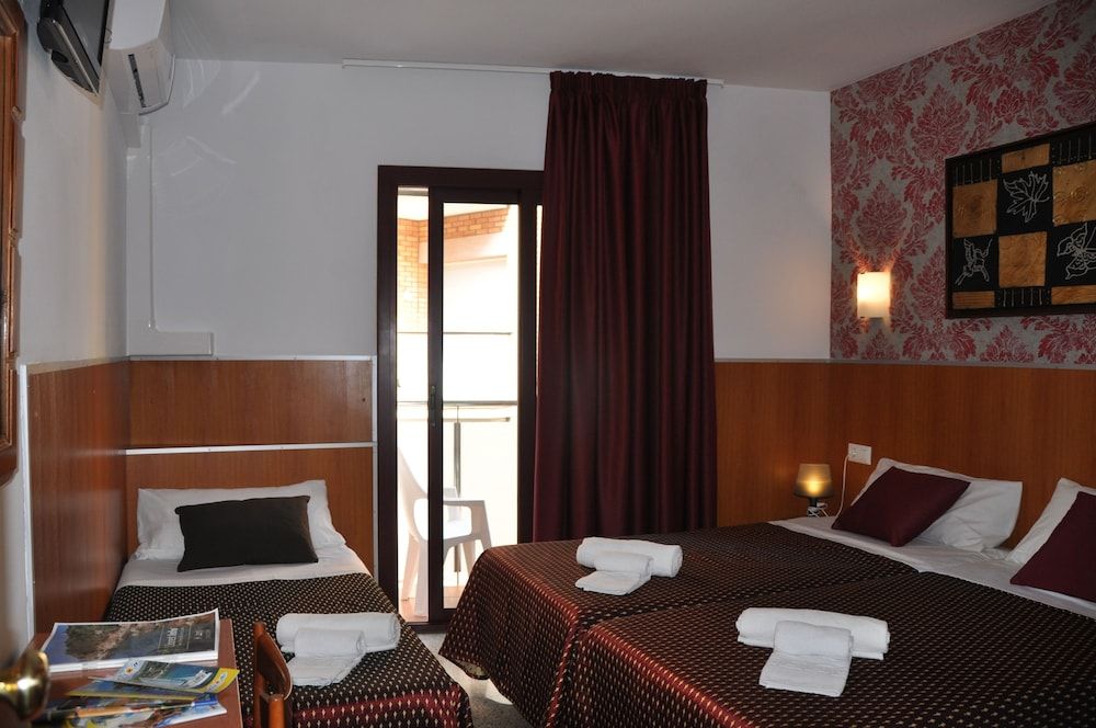 Triple Room, Balcony