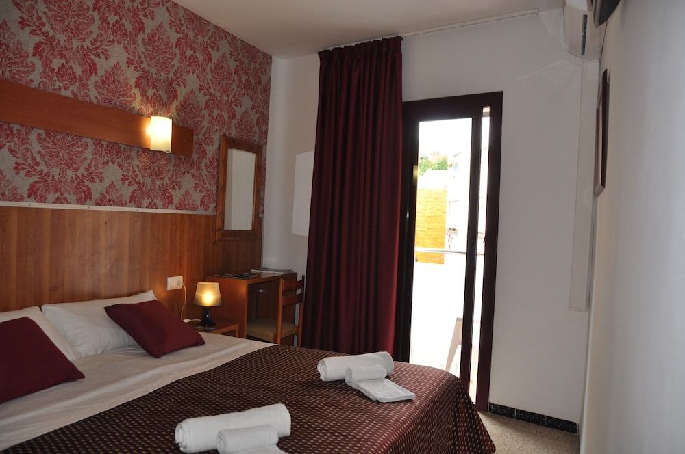 Double Room, Balcony