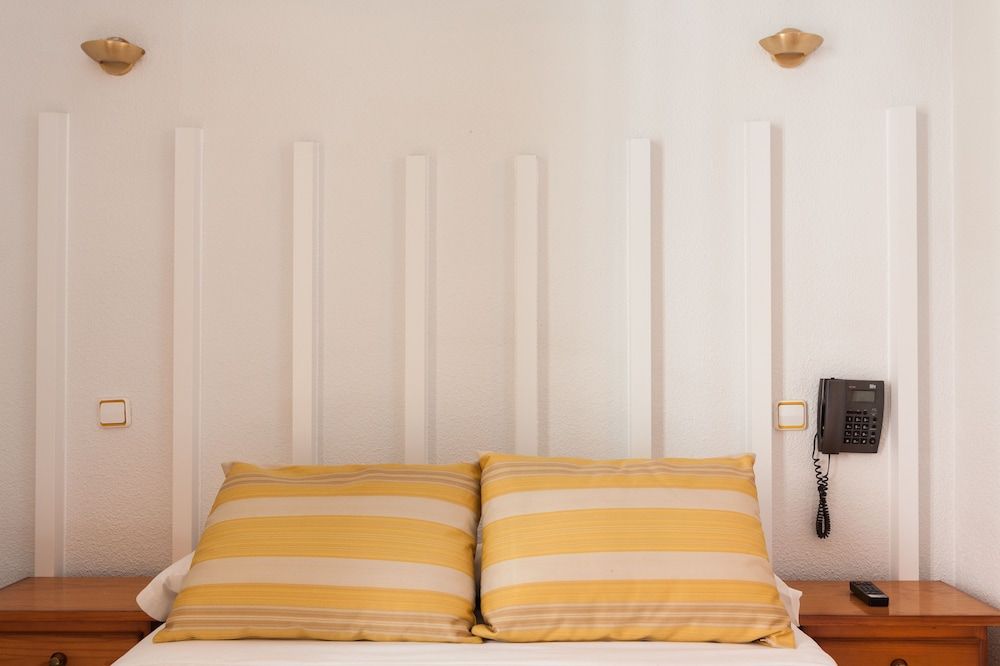 Hostal Josefina Basic Double Room, Private Bathroom (dbm) 5