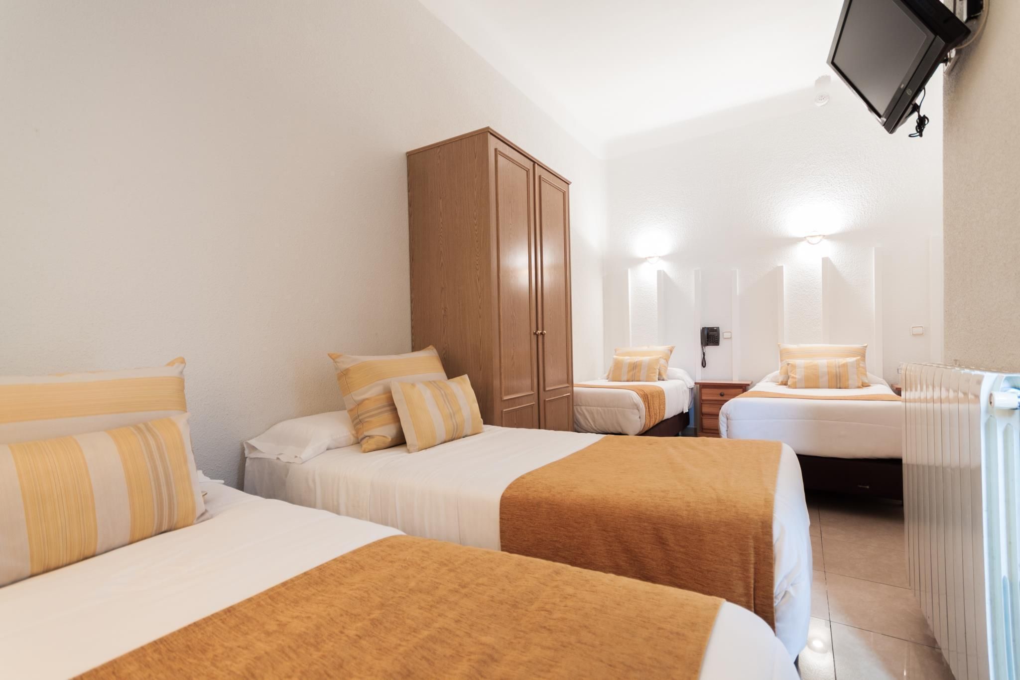 undefined Hostal Josefina 7