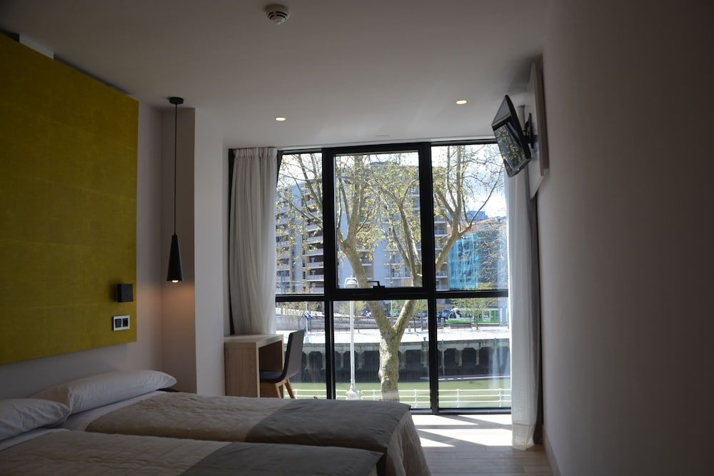 Hotel Bilbao Plaza Double or Twin Room 7