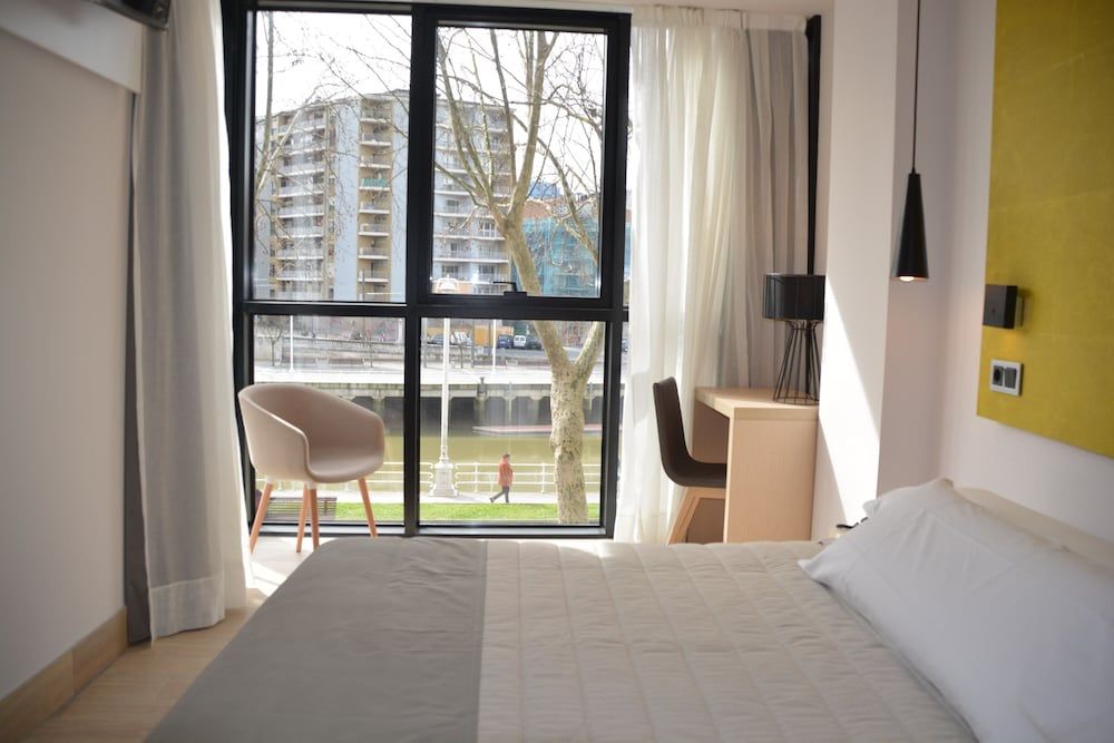 undefined Hotel Bilbao Plaza 3