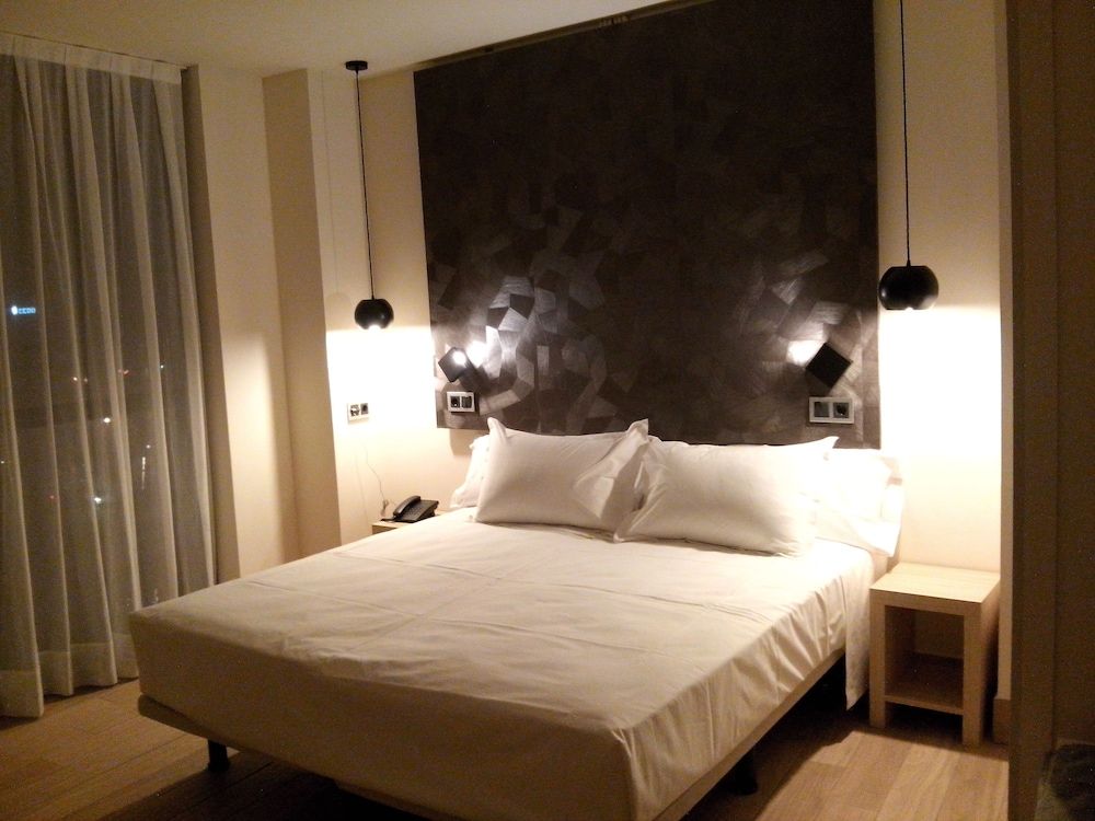 Deluxe Double Room, Terrace, City View