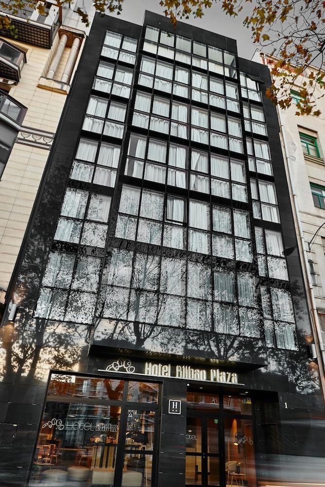undefined Hotel Bilbao Plaza 6