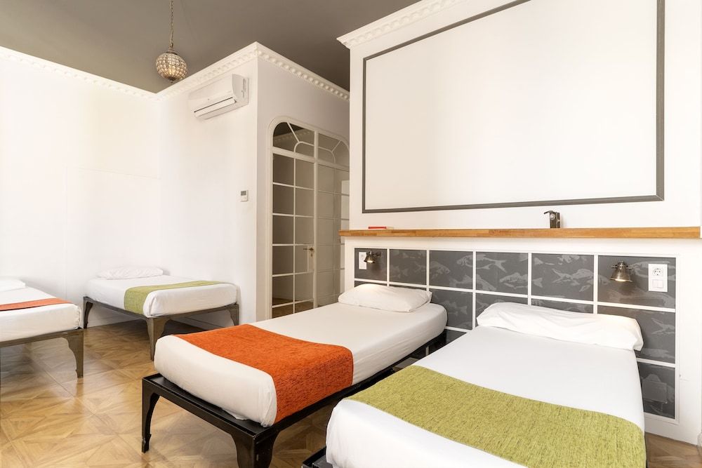 undefined Casa Gracia Barcelona - Hostel 4