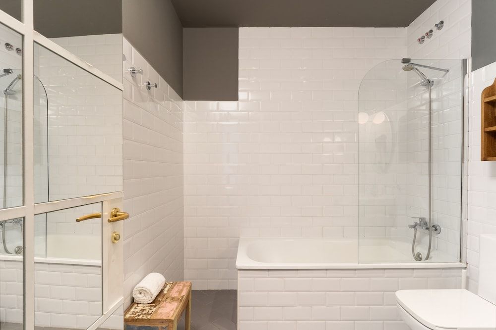 Casa Gracia Barcelona - Hostel Standard Quadruple Room 5