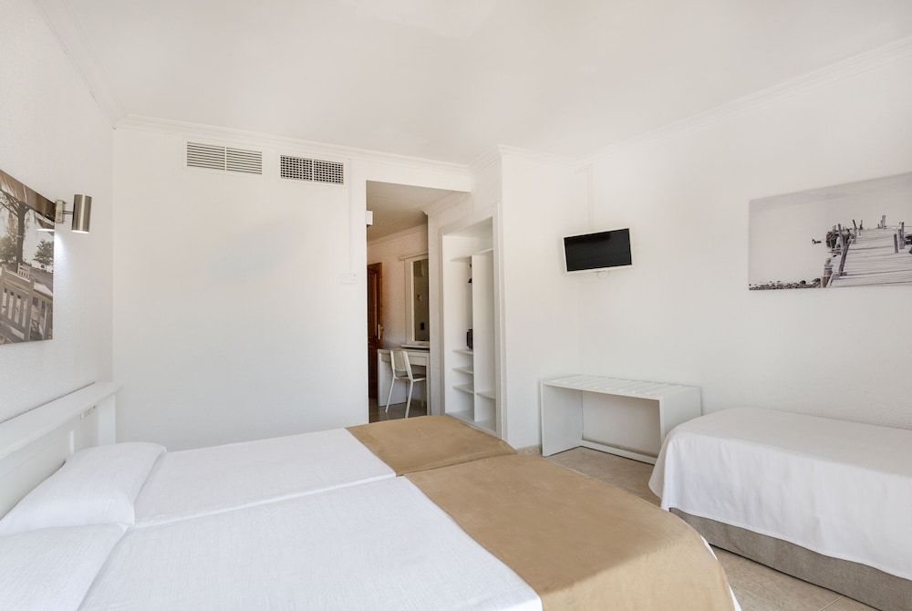 Triple Room, Balcony