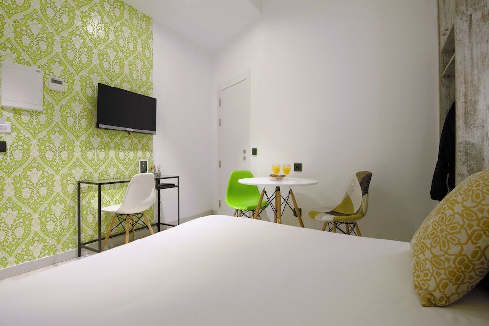 Dreamkeys Apartments & Suites Double or Twin Room