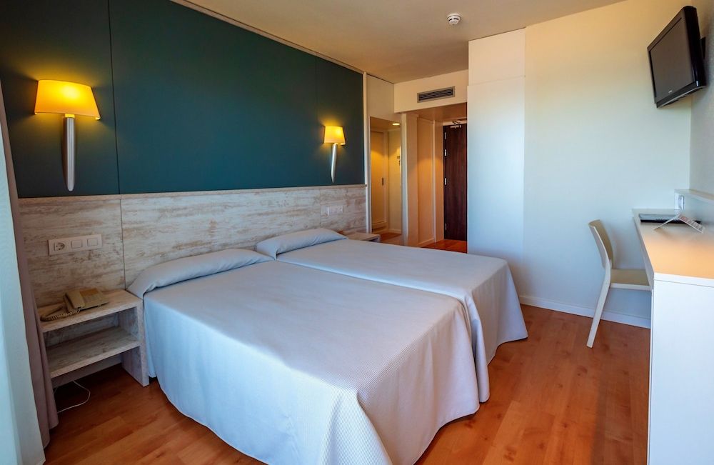 Triple Room (3 Adults)