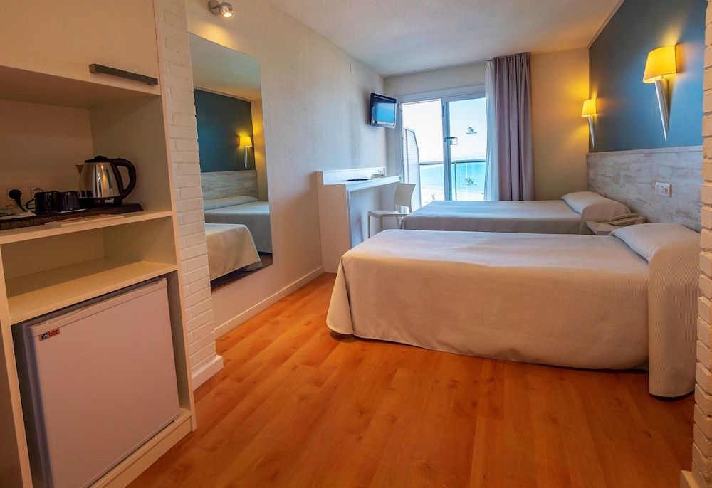 Triple Room, Sea View (3 Adults)