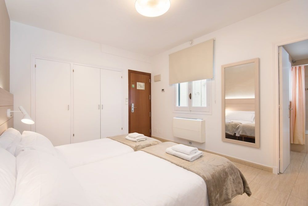 Hostal Jume - Urban Rooms Double Room 4