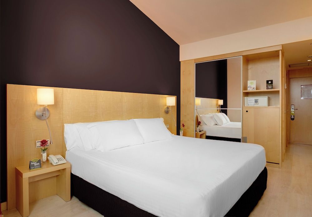 Hotel Sercotel Portales Superior Double Room 2