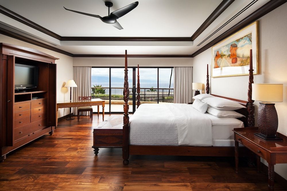 Alii Presidential 1 Bedroom Suite, Black Rock View, Oceanfront King