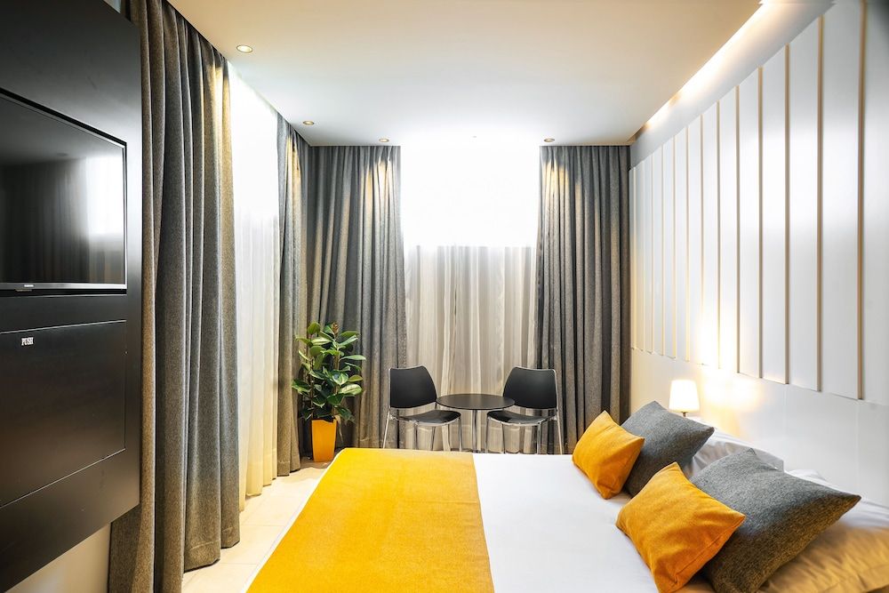 Costa del Sol Torremolinos Hotel Economy Double Room 5