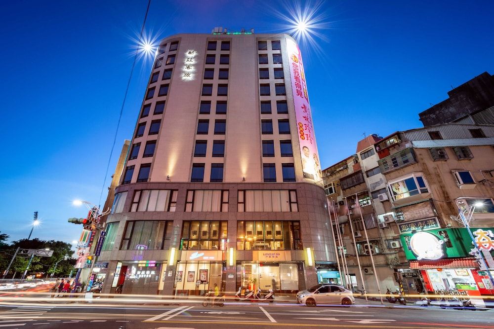 undefined Landmark Inn 2