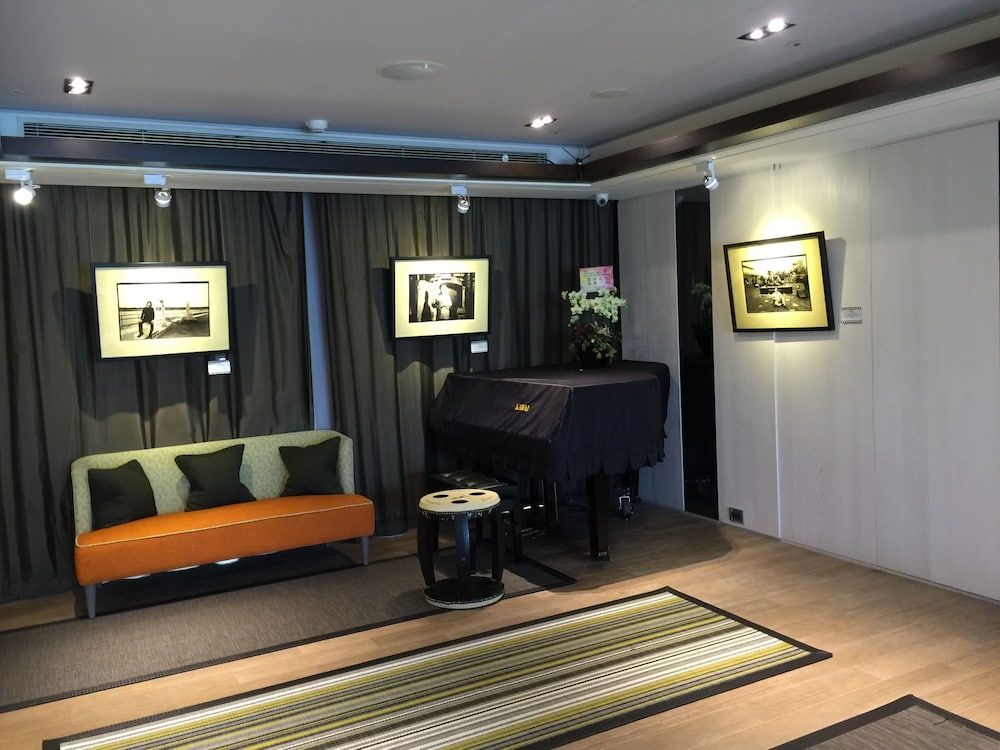 undefined Landmark Inn 6