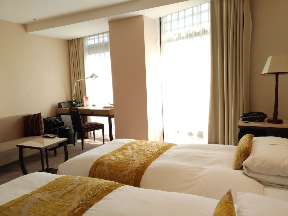 Landmark Inn Standard Twin Room