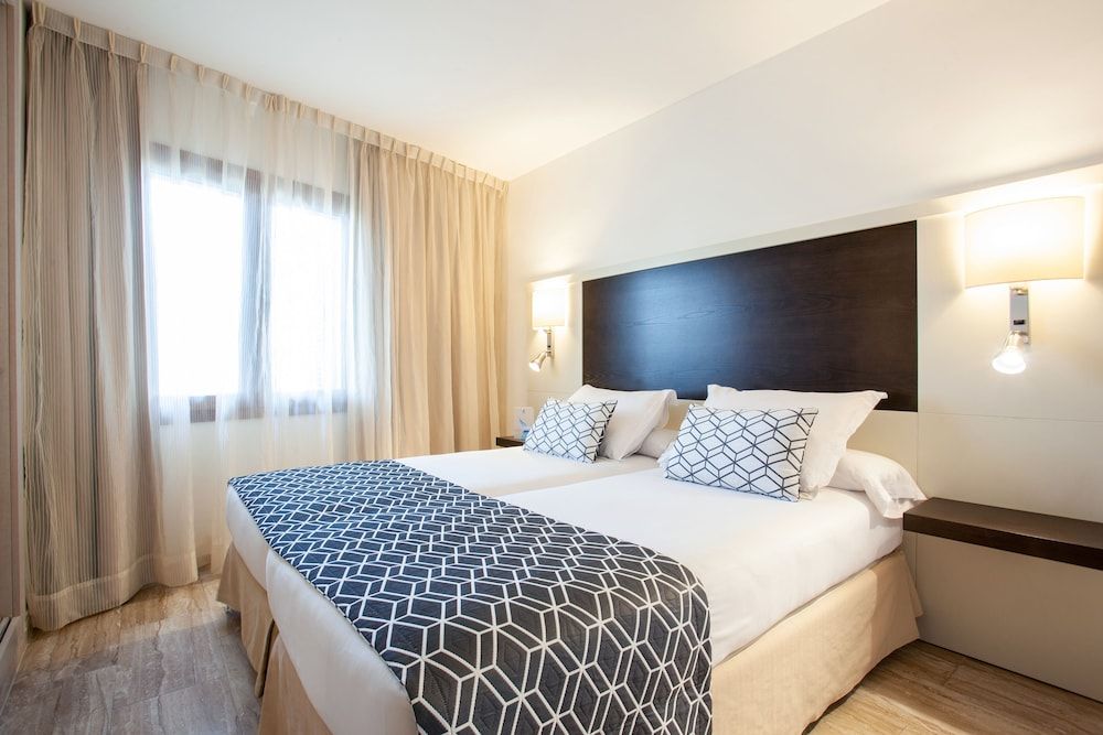 Grupotel Los Príncipes & Spa Apartment, 1 Bedroom, Balcony, Garden View (2 adults + 2 children)