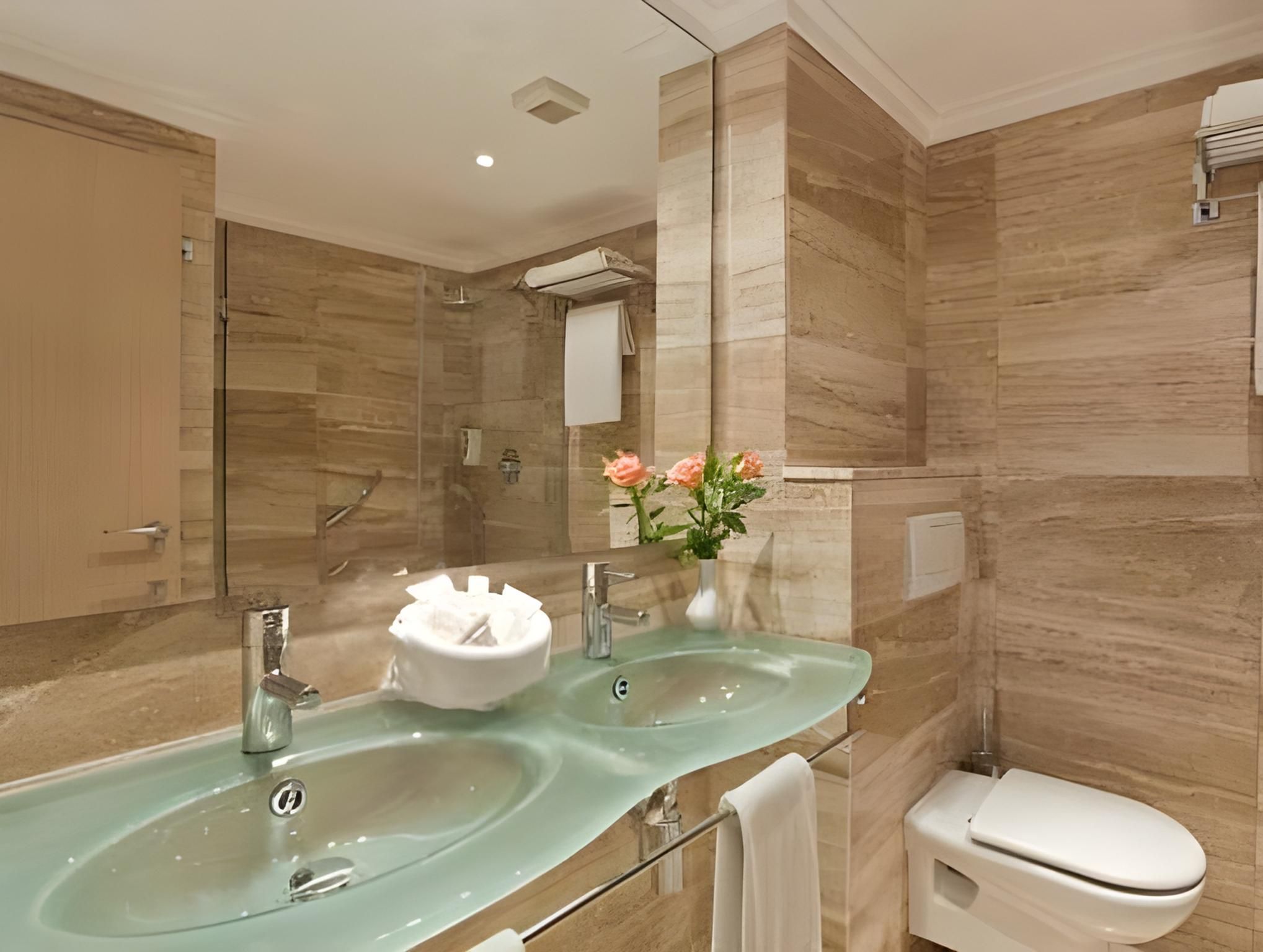 Double Room with Sea View (2 adults)
