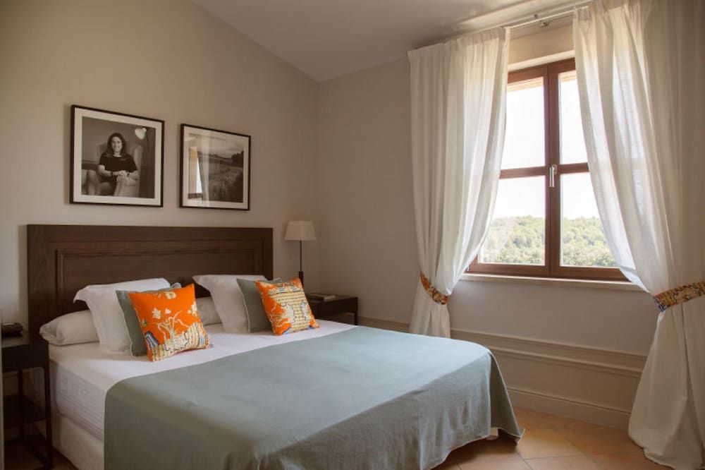 Deluxe Double or Twin Room, Garden View